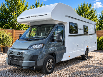 weinsberg_lakoauto_napsutotte_udvaron