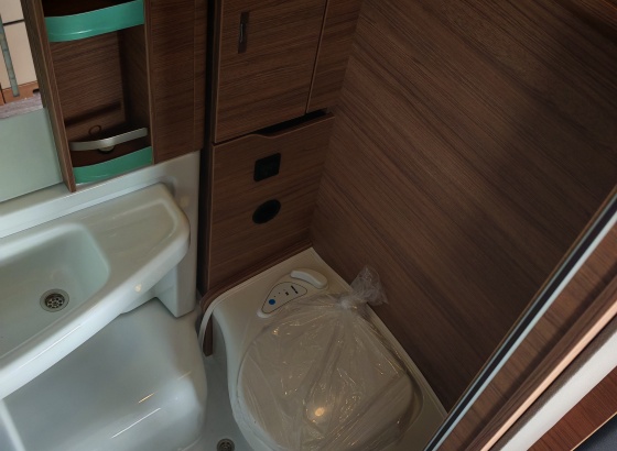 1000034953_1012524641