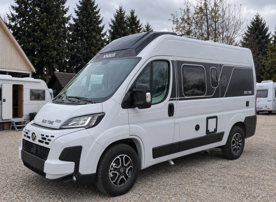 knaus_box_time_600_lakoauto_a_kavicsos_telepen