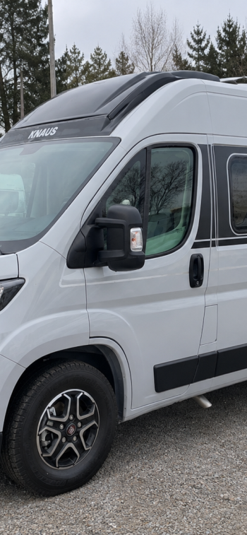 knaus_boxtime_lakoauto_a_kavicsos_telepen